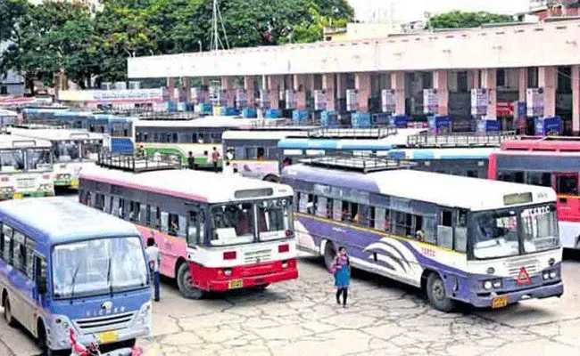 TSRTC: పెరగనున్న టీఎస్ఆర్టీసీ ఛార్జీలు.. పల్లె వెలుగులో ఎక్స్ప్రెస్ బస్సుల్లో ఎంతంటే.. TSRTC: పెరగనున్న టీఎస్ఆర్టీసీ ఛార్జీలు.. పల్లె వెలుగులో ఎక్స్ప్రెస్ బస్సుల్లో ఎంతంటే..