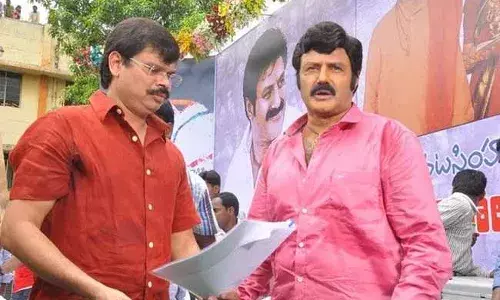 Tollywood : బాలయ్య, బోయపాటి లాగే హ్యాట్రిక్  కొట్టిన హీరోలు, దర్శకులు వీళ్ళే..! Tollywood : బాలయ్య, బోయపాటి లాగే హ్యాట్రిక్  కొట్టిన హీరోలు, దర్శకులు వీళ్ళే..!