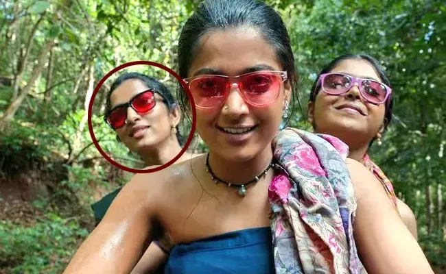 Pushpa Trailer Tease : పుష్ప ట్రైలర్ టీజ్‌‌‌లో ఈ అమ్మాయిని గుర్తుపట్టారా.. క్రేజీ ఛాన్స్ కొట్టేసింది..!