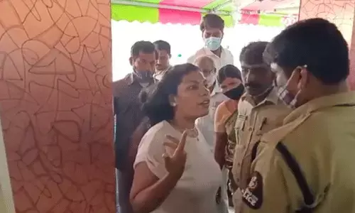 Hyderabad: మోతినగర్‌లో యువతి హల్‌చల్‌.. బేకరీ సిబ్బందిపై..