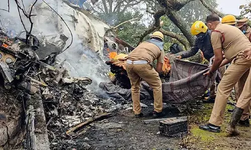 Bipin Rawat: బిపిన్ రావత్ ప్రయాణించిన హెలికాప్టర్కు పైలెట్ ఆయనే.. Bipin Rawat: బిపిన్ రావత్ ప్రయాణించిన హెలికాప్టర్కు పైలెట్ ఆయనే..