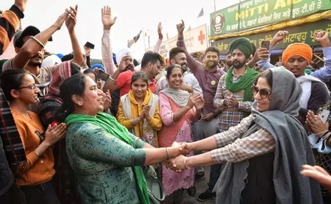 Delhi Farmers Protest: కేంద్రం హామీతో ముగిసిన ఢిల్లీ రైతుల ఉద్యమం..