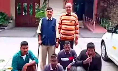 సర్వస్వం కోల్పోయిన మత్స్యకారులకు అండగా నిలిచిన అండమాన్ నికోబార్ టీడీపీ ఇంఛార్జ్ మాధవ నాయుడు సర్వస్వం కోల్పోయిన మత్స్యకారులకు అండగా నిలిచిన అండమాన్ నికోబార్ టీడీపీ ఇంఛార్జ్ మాధవ నాయుడు