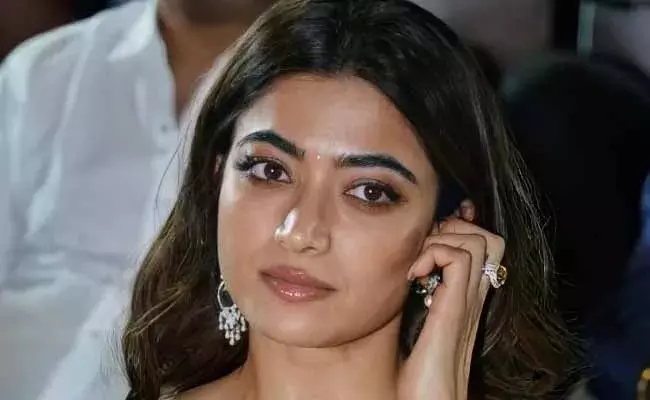 Rashmika Mandanna : అది విని చాలా బాధేసింది.. రష్మిక ఆవేదన Rashmika Mandanna : అది విని చాలా బాధేసింది.. రష్మిక ఆవేదన