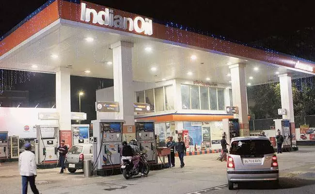 Petrol Bunk (tv5news.in) Petrol Bunk (tv5news.in)