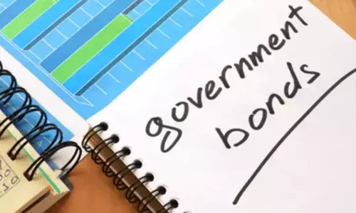Government Bonds: ప్రభుత్వ బాండ్లలో పెట్టుబడులు.. లాభాలు, నష్టాలు.. Government Bonds: ప్రభుత్వ బాండ్లలో పెట్టుబడులు.. లాభాలు, నష్టాలు..