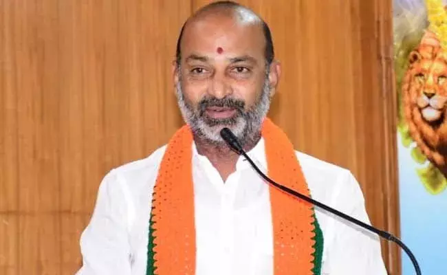Bandi Sanjay :బండి సంజయ్ నిరుద్యోగ దీక్ష వేదిక మార్పు Bandi Sanjay :బండి సంజయ్ నిరుద్యోగ దీక్ష వేదిక మార్పు
