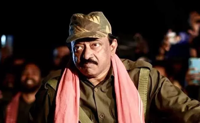 Ram Gopal Varma : నక్సలైట్ గెటప్లో వర్మ.. మాములు రచ్చ చేయలేదుగా..! Ram Gopal Varma : నక్సలైట్ గెటప్లో వర్మ.. మాములు రచ్చ చేయలేదుగా..!
