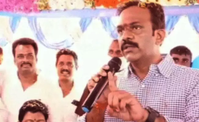 Vangaveeti Radha: తనను చంపేందుకే రెక్కీ నిర్వహించారని వంగవీటి రాధ సంచలన వ్యాఖ్యలు.. Vangaveeti Radha: తనను చంపేందుకే రెక్కీ నిర్వహించారని వంగవీటి రాధ సంచలన వ్యాఖ్యలు..