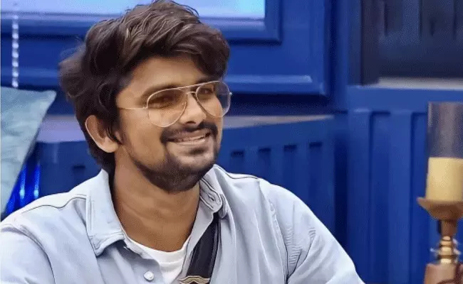 Bigg Boss 5 Telugu Winner Vj Sunny: సన్నీ హవా మామూలుగా లేదుగా.. అమెరికా అమ్మాయి.. రూ.100 కోట్ల కట్నం..!! Bigg Boss 5 Telugu Winner Vj Sunny: సన్నీ హవా మామూలుగా లేదుగా.. అమెరికా అమ్మాయి.. రూ.100 కోట్ల కట్నం..!!