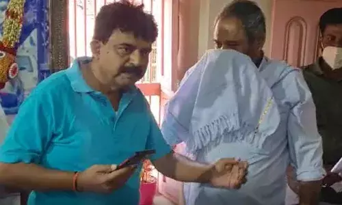 R Narayana Murthy :  మంత్రి పేర్ని నానిని కలిసిన పీపుల్స్‌ స్టార్ ..!