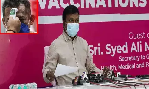 Omicron: ఒమిక్రాన్‌ బాధితుల్లో 90 శాతం మందికి లక్షణాలు లేవు :హెల్త్‌ డైరెక్టర్‌ శ్రీనివాస్‌రావు