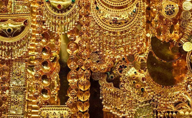 Gold Rate in 2022: పసిడి ప్రియులకు షాక్.. వచ్చే ఏడాదిలో..