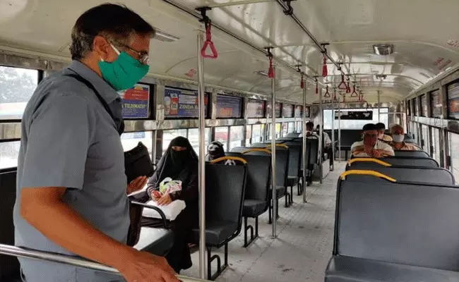 TSRTC Special Buses: న్యూ ఇయర్ జోర్దార్.. మందుబాబుల కోసం ఆర్టీసీ స్పెషల్ బస్సులు.. TSRTC Special Buses: న్యూ ఇయర్ జోర్దార్.. మందుబాబుల కోసం ఆర్టీసీ స్పెషల్ బస్సులు..