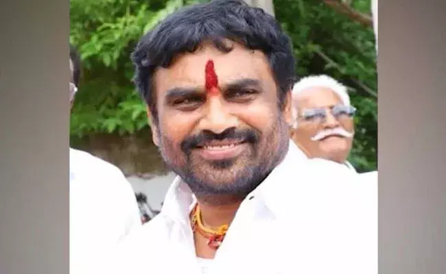 Vanama Raghavendra Rao: వనమా రాఘవేంద్రపై టీఆర్ఎస్ చర్యలు.. సస్పెన్షన్ వేటు.. Vanama Raghavendra Rao: వనమా రాఘవేంద్రపై టీఆర్ఎస్ చర్యలు.. సస్పెన్షన్ వేటు..