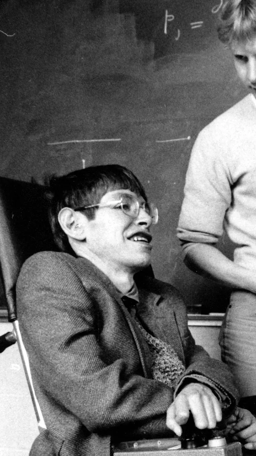 Stephen Hawking: స్టీఫెన్ హాకింగ్.. టెక్నికల్ ప్రపంచం మర్చిపోలేని ఓ బిగ్ బాస్..