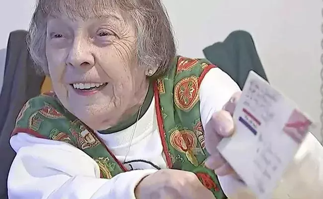 Angelina Gonsalves (tv5news.in)