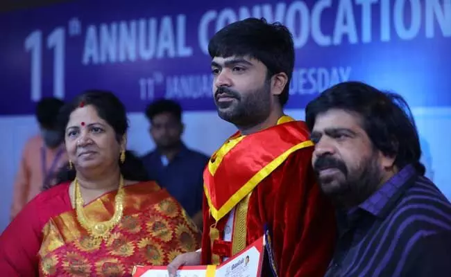 Simbu : స్టార్ హీరో శింబుకు అరుదైన గౌరవం..! Simbu : స్టార్ హీరో శింబుకు అరుదైన గౌరవం..!