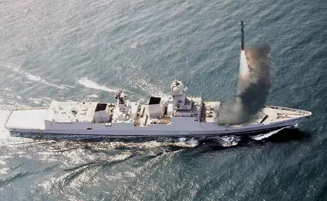 BrahMos: సముద్రంలో ప్రయాణించే మిసైల్.. విశాఖపట్నంలో మొదటిసారి..