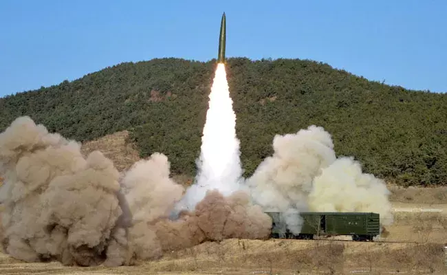 North Korea: నార్త్ కొరియా క్షిపణి ప్రయోగం.. అమెరికా హెచ్చరికలు పట్టించుకోకుండా..