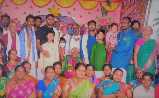 Guntur Subbamma: సుబ్బమ్మ 111వ పుట్టినరోజు.. తరలి వచ్చిన అయిదు తరాల కుటుంబం.. Guntur Subbamma: సుబ్బమ్మ 111వ పుట్టినరోజు.. తరలి వచ్చిన అయిదు తరాల కుటుంబం..