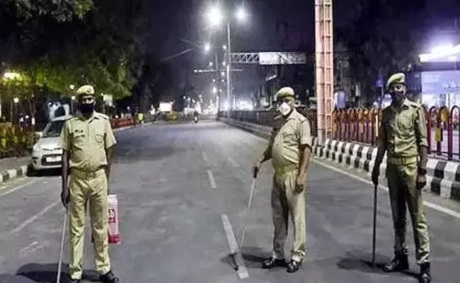 Andhra Pradesh : ఏపీలో నైట్ కర్ఫ్యూ .. మార్గదర్శకాలు రిలీజ్ చేసిన ప్రభుత్వం..! Andhra Pradesh : ఏపీలో నైట్ కర్ఫ్యూ .. మార్గదర్శకాలు రిలీజ్ చేసిన ప్రభుత్వం..!