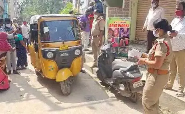 Chittoor District : చిత్తూరు జిల్లాలో దారుణం.. భర్త తల నరికిన భార్య..! Chittoor District : చిత్తూరు జిల్లాలో దారుణం.. భర్త తల నరికిన భార్య..!