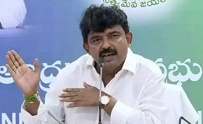 Perni Nani :  చిరంజీవితో జరిగినవి సంప్రదింపులే కావు.. బాంబు పేల్చిన మంత్రి పేర్ని నాని