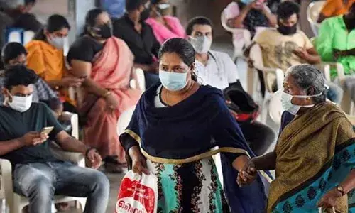 India corona : వరుసగా మూడో రోజు మూడు లక్షలకు పైగా కేసులు India corona : వరుసగా మూడో రోజు మూడు లక్షలకు పైగా కేసులు