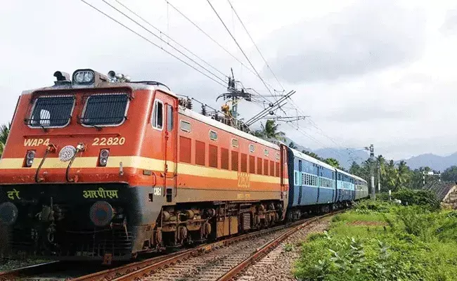 Northern Railway Recruitment 2022: డిగ్రీ అర్హతతో రైల్వేలో ఉద్యోగాలు.. జీతం రూ. 21700-69100/- Northern Railway Recruitment 2022: డిగ్రీ అర్హతతో రైల్వేలో ఉద్యోగాలు.. జీతం రూ. 21700-69100/-