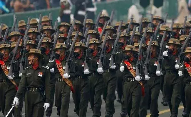 Republic Day 2022 : దేశవ్యాప్తంగా ఘనంగా 73వ గణతంత్ర వేడుకలు Republic Day 2022 : దేశవ్యాప్తంగా ఘనంగా 73వ గణతంత్ర వేడుకలు