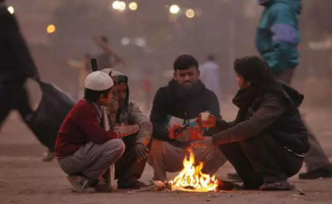 Telangana Weather: తెలంగాణలో తగ్గని చలి.. ఈ జిల్లాల్లో ఆరెంజ్ అలర్ట్.. Telangana Weather: తెలంగాణలో తగ్గని చలి.. ఈ జిల్లాల్లో ఆరెంజ్ అలర్ట్..