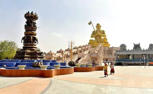 జగద్గురు శ్రీరామానుజాచార్యుల వెయ్యేళ్ల వేడుకలకు సర్వం సిద్ధం జగద్గురు శ్రీరామానుజాచార్యుల వెయ్యేళ్ల వేడుకలకు సర్వం సిద్ధం