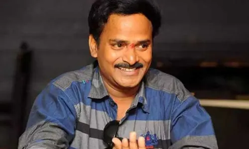 Pushpa : పుష్ప లోని ఈ  డైలాగ్ని అప్పట్లోనే చెప్పేసిన వేణుమాధవ్.. వీడియో వైరల్... ! Pushpa : పుష్ప లోని ఈ  డైలాగ్ని అప్పట్లోనే చెప్పేసిన వేణుమాధవ్.. వీడియో వైరల్... !