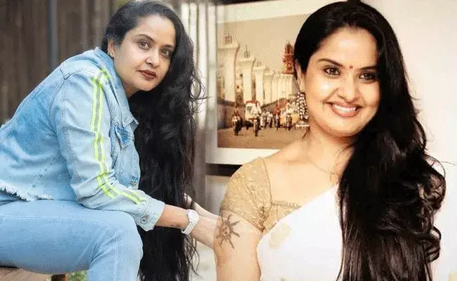 Actress Pragathi: దర్శక నిర్మాతలతో పాటు స్టార్ హీరో కూడా.. గడిపితేనే ఛాన్స్ ఇస్తామని.. : ప్రగతి షాకింగ్ కామెంట్స్ Actress Pragathi: దర్శక నిర్మాతలతో పాటు స్టార్ హీరో కూడా.. గడిపితేనే ఛాన్స్ ఇస్తామని.. : ప్రగతి షాకింగ్ కామెంట్స్