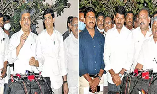 AP Employees : పీఆర్సీ నివేదికపై రాని స్పష్టత AP Employees : పీఆర్సీ నివేదికపై రాని స్పష్టత