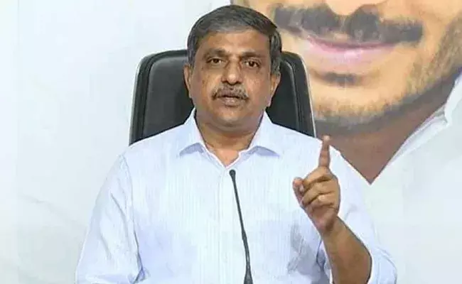 Sajjala Ramakrishna Reddy: సజ్జల రామకృష్ణారెడ్డి కాళ్లపై పడిన మహిళా ఉద్యోగినీ..