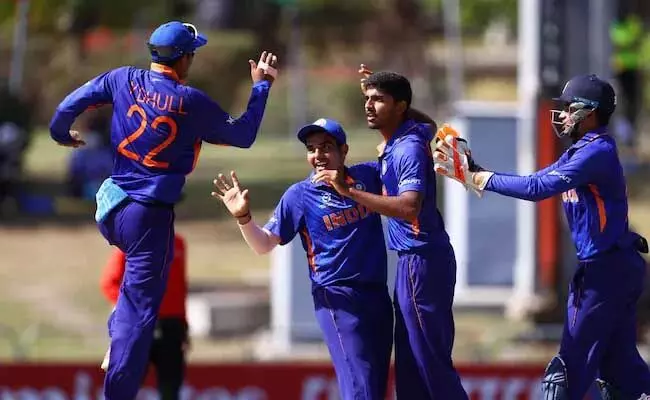 U-19 WC Final : నేడే ఫైనల్ మ్యాచ్.. ఇంగ్లండ్తో టీమిండియా..! U-19 WC Final : నేడే ఫైనల్ మ్యాచ్.. ఇంగ్లండ్తో టీమిండియా..!