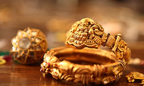 Gold and Silver Rates Today : గుడ్ న్యూస్.. భారీగా తగ్గిన బంగారం, వెండి ధరలు..