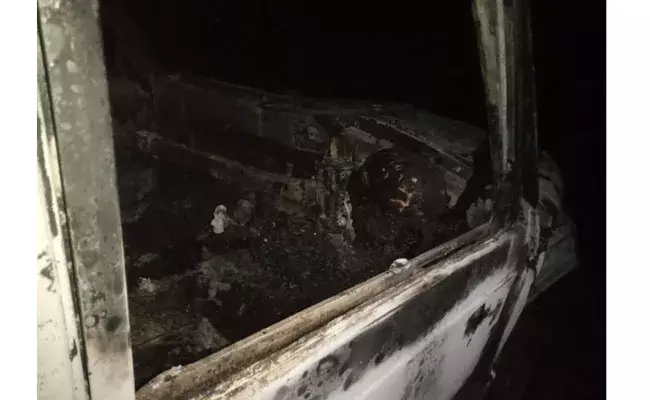 Chittoor: చిత్తూరు జిల్లాలో ప్రమాదం.. యాక్సిడెంట్‌లో వ్యక్తి  సజీవ దహనం..