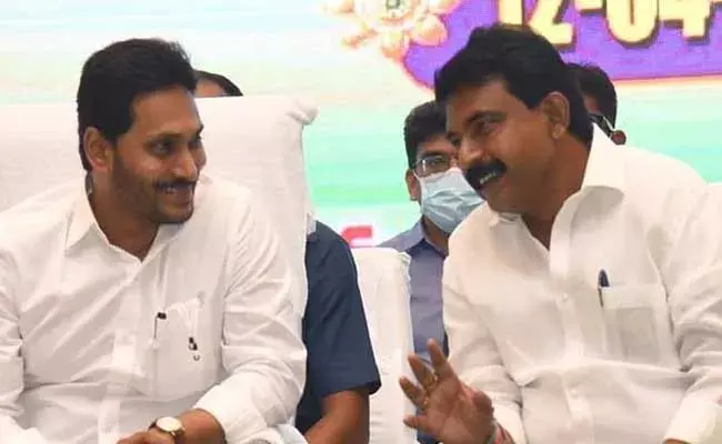 CM Jagan :  సీఎం జగన్‌తో ముగిసిన మంత్రి పేర్ని నాని భేటీ