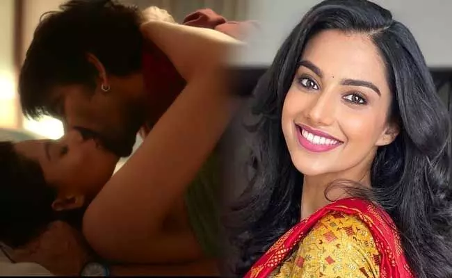 Meenakshii Chaudhary : ముద్దు సన్నివేశాల్లో నటించడంలో నాకు ఎలాంటి ఇబ్బంది లేదు : మీనాక్షి చౌదరీ Meenakshii Chaudhary : ముద్దు సన్నివేశాల్లో నటించడంలో నాకు ఎలాంటి ఇబ్బంది లేదు : మీనాక్షి చౌదరీ