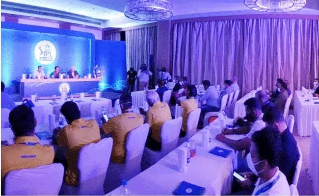 IPL 2022 Mega Auction: IPL వేలం.. భారీ స్థాయిలో వ్యాపారం.. ఎవరెవరు ఎంతకి.. IPL 2022 Mega Auction: IPL వేలం.. భారీ స్థాయిలో వ్యాపారం.. ఎవరెవరు ఎంతకి..