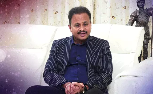 Vasireddy Amarnath: కరోనా గురించి భయం వద్దు.. పూర్తిగా తగ్గిపోయింది: వాసిరెడ్డి అమర్నాథ్