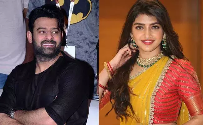 Sreeleela : ప్రభాస్ తో  శ్రీలీల...క్రేజీ ఛాన్స్ కొట్టేసిందిగా..! Sreeleela : ప్రభాస్ తో  శ్రీలీల...క్రేజీ ఛాన్స్ కొట్టేసిందిగా..!