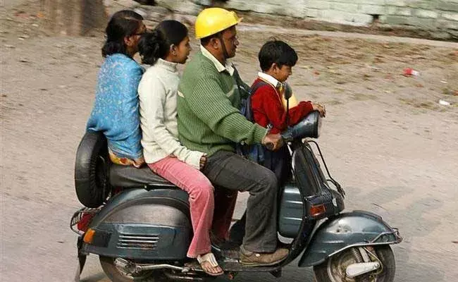 Helmet Mandatory : కేంద్రం మరో కొత్త రూల్.. !