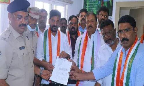 Revanth Reddy: అసోం సీఎం హిమంత బిశ్వపై పీసీసీ చీఫ్‌ రేవంత్‌రెడ్డి ఫిర్యాదు..