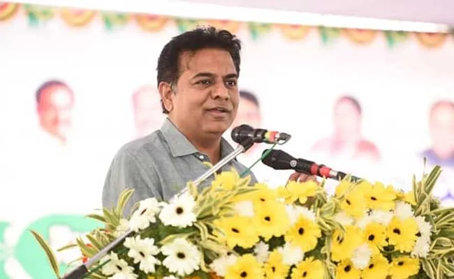 Minister KTR : తెలంగాణ అభివృద్ధి సీఎం కేసీఆర్తోనే సాధ్యం : మంత్రి కేటీఆర్ Minister KTR : తెలంగాణ అభివృద్ధి సీఎం కేసీఆర్తోనే సాధ్యం : మంత్రి కేటీఆర్