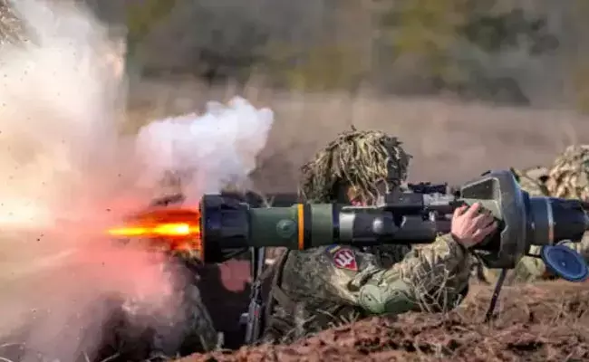 Ukraine Russia: ఉక్రెయిన్, రష్యా మధ్య పరిస్థితి ఉద్రిక్తం.. రెండు రోజుల్లో 500కు పైగా పేలుళ్లు.. Ukraine Russia: ఉక్రెయిన్, రష్యా మధ్య పరిస్థితి ఉద్రిక్తం.. రెండు రోజుల్లో 500కు పైగా పేలుళ్లు..