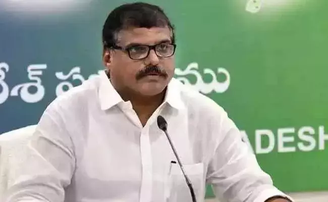 Botsa Satyanarayana : జగనన్న ఇళ్లకు రూ.5 లక్షలు ఇస్తామని మేనిఫెస్టోలో పెట్టలేదు: బొత్స Botsa Satyanarayana : జగనన్న ఇళ్లకు రూ.5 లక్షలు ఇస్తామని మేనిఫెస్టోలో పెట్టలేదు: బొత్స